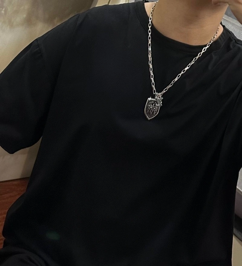 Trendsetting Louis Vuitton Necklaces 247922