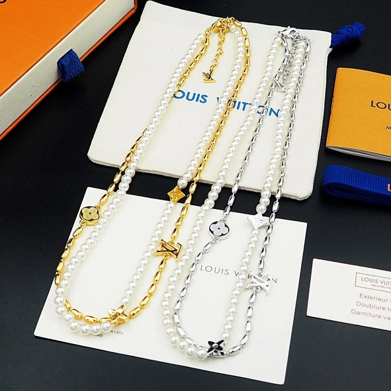 Louis Vuitton Necklaces SportInspired 247920