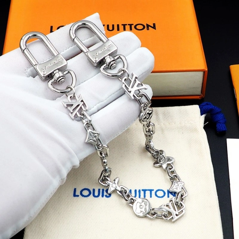 Louis Vuitton Necklaces Lightweight 247918