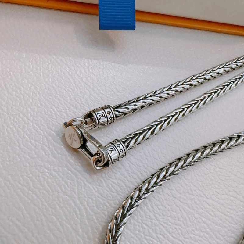 UrbanStyle Louis Vuitton Necklaces 247905