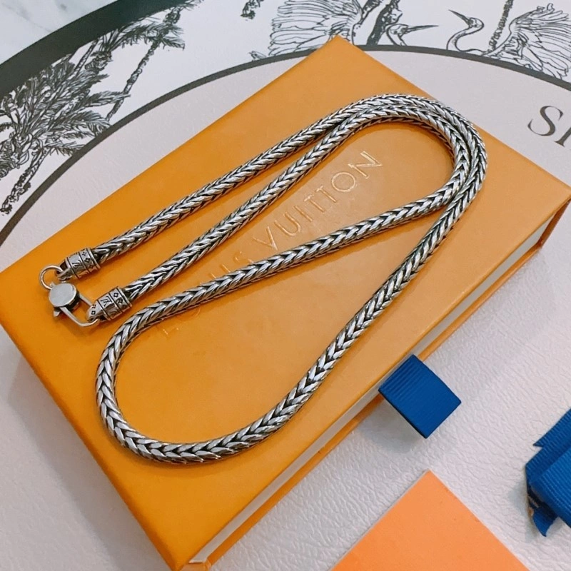 UrbanStyle Louis Vuitton Necklaces 247905