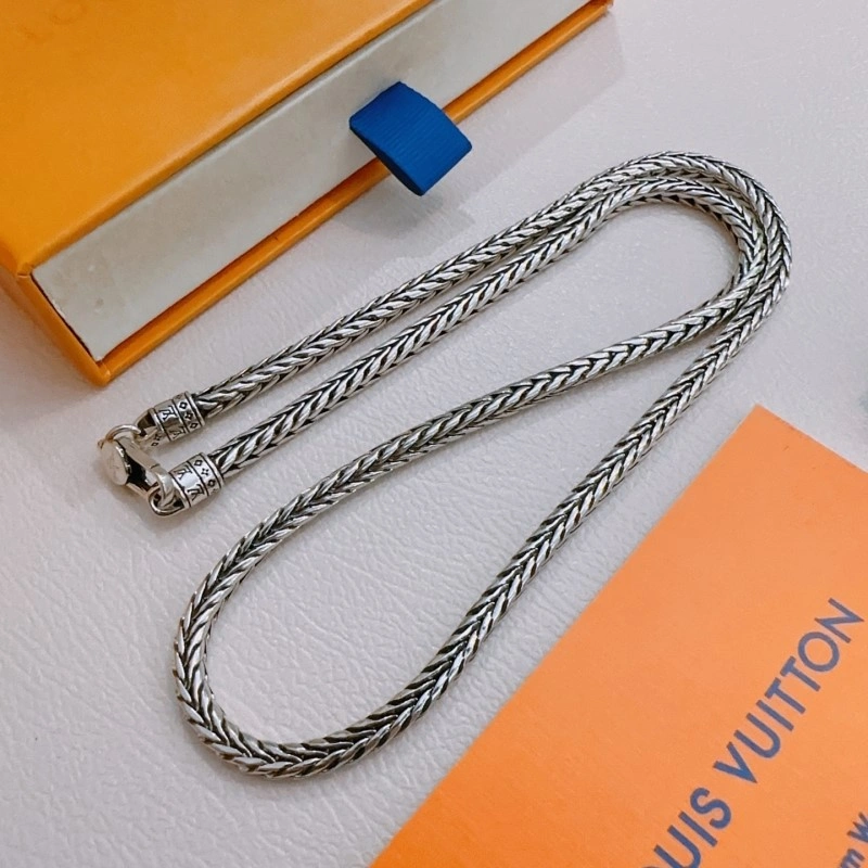 UrbanStyle Louis Vuitton Necklaces 247905