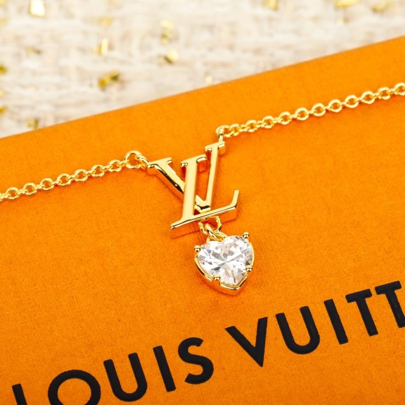 Louis Vuitton Necklaces Flexible 247899