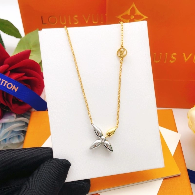 ModernLook Louis Vuitton Necklaces 247898