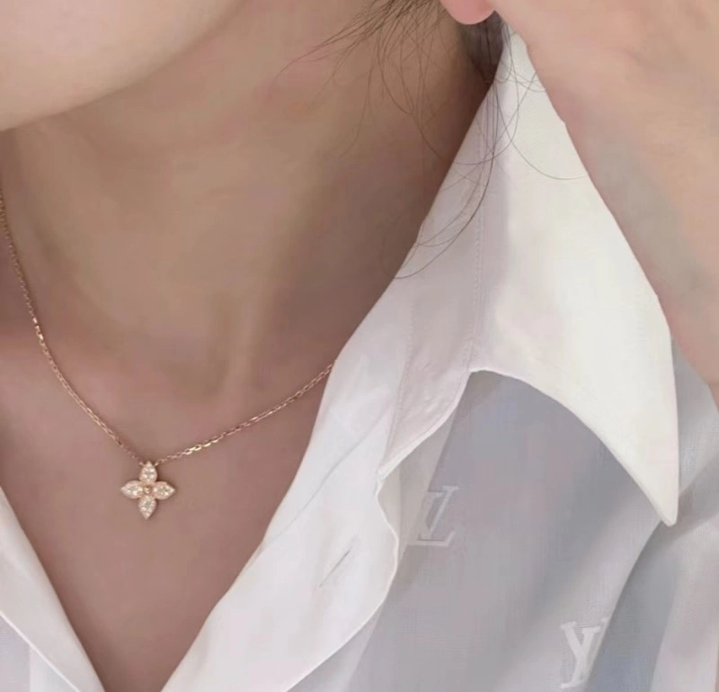 Durable Louis Vuitton Necklaces 247915