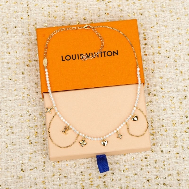 EasyMatch Louis Vuitton Necklaces 247892