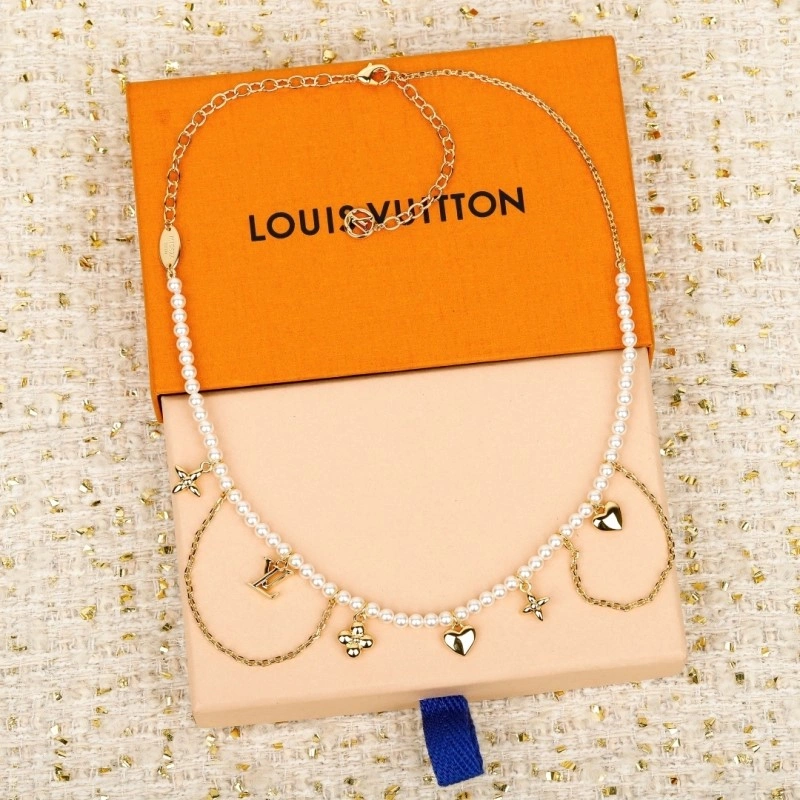 EasyMatch Louis Vuitton Necklaces 247892