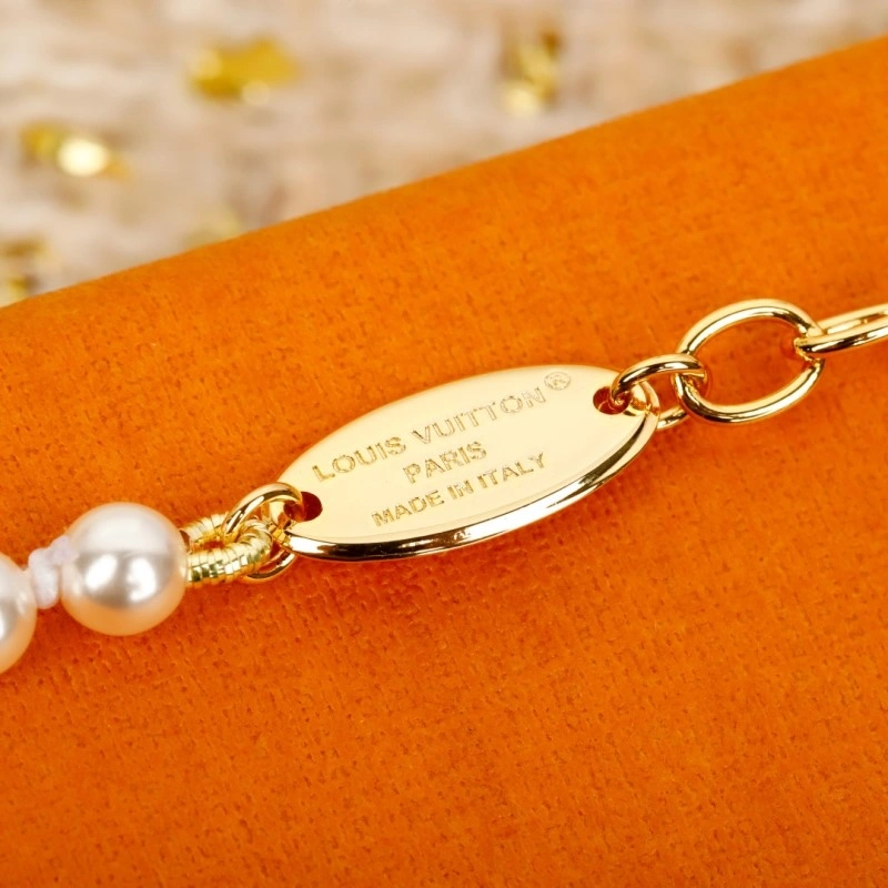 EasyMatch Louis Vuitton Necklaces 247892