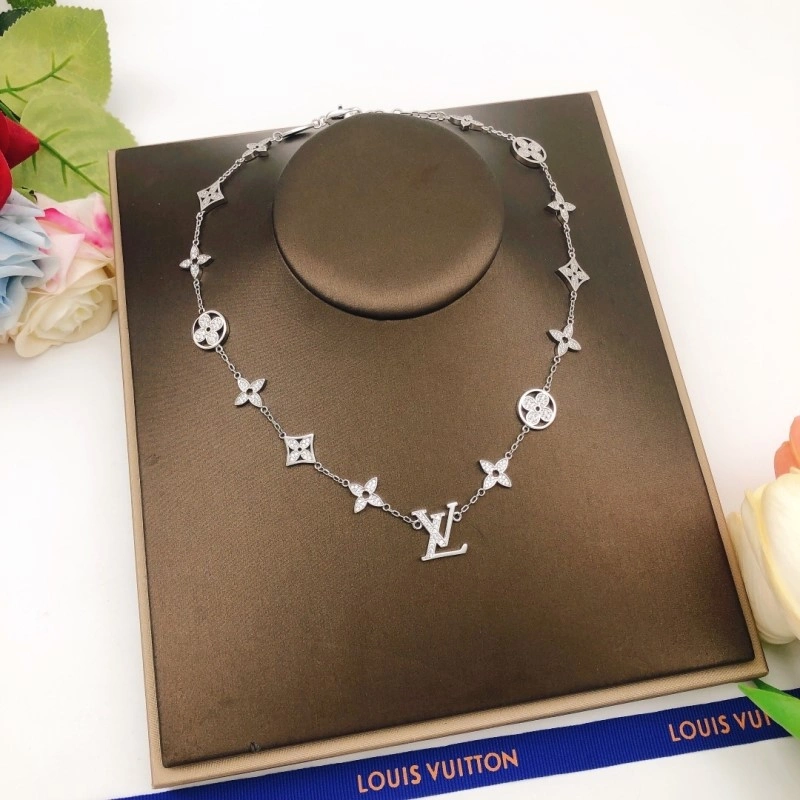 Louis Vuitton Necklaces WeatherProof 247911