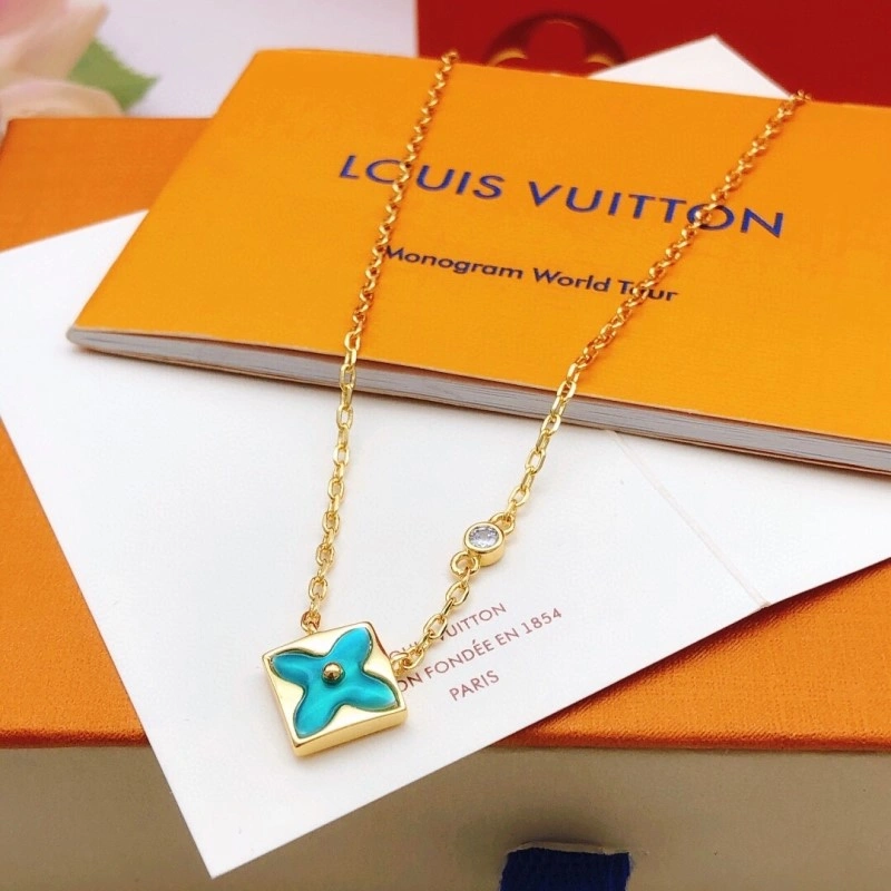 Premium Louis Vuitton Necklaces 247908