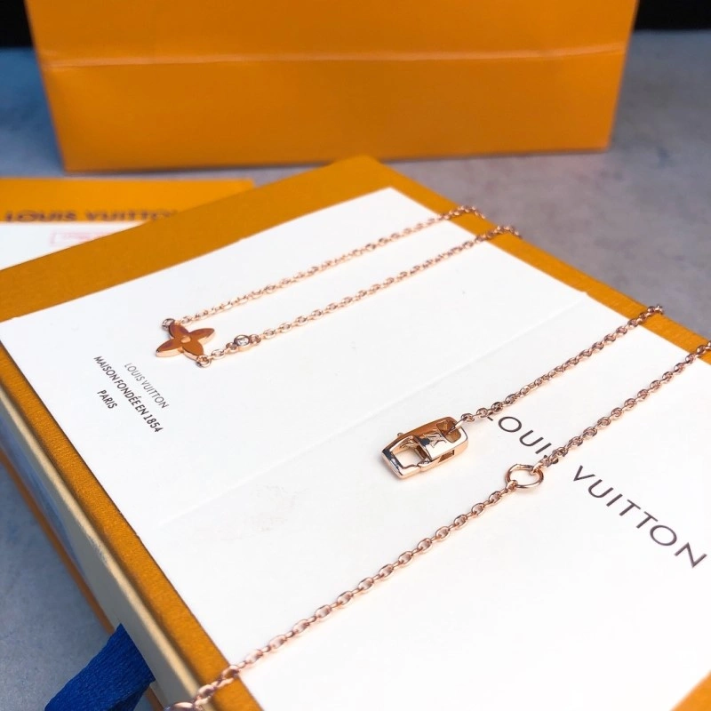 Affordable Louis Vuitton Necklaces 247895