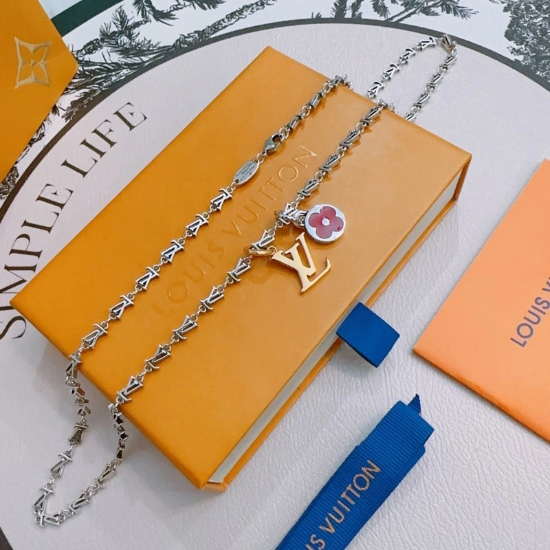 SunProtective Louis Vuitton Necklaces 247912