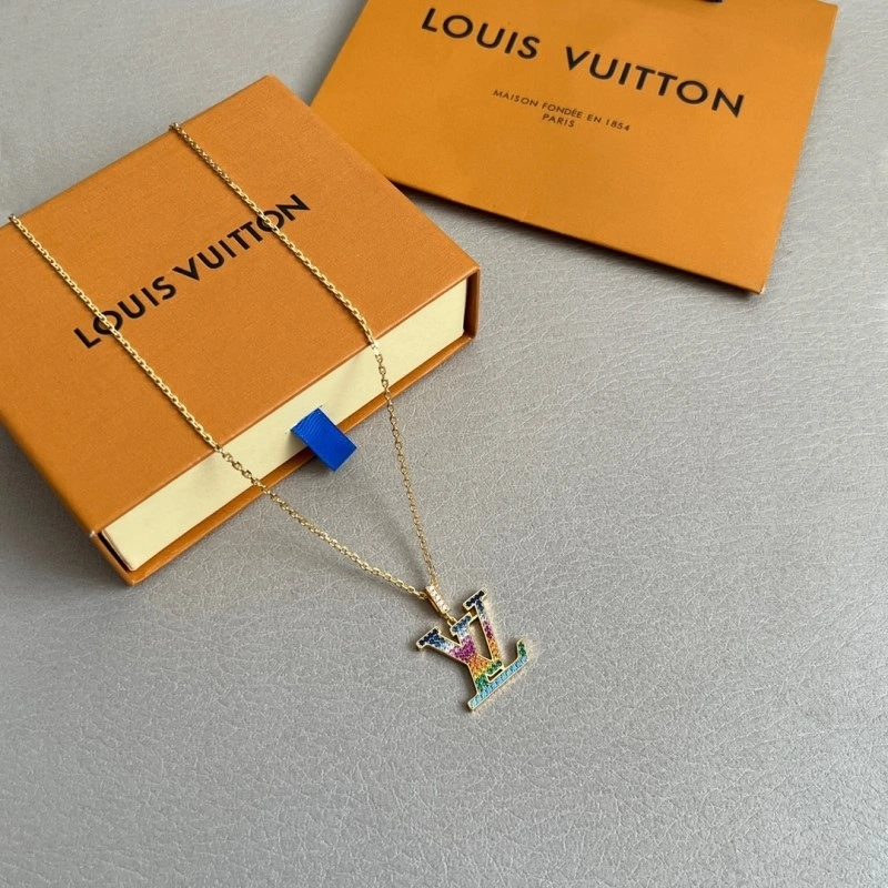 StreetReady Louis Vuitton Necklaces 247886