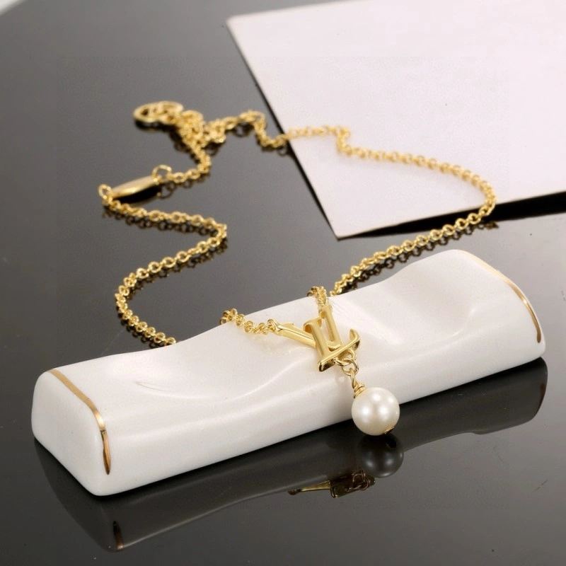 Louis Vuitton Necklaces Durable 247881