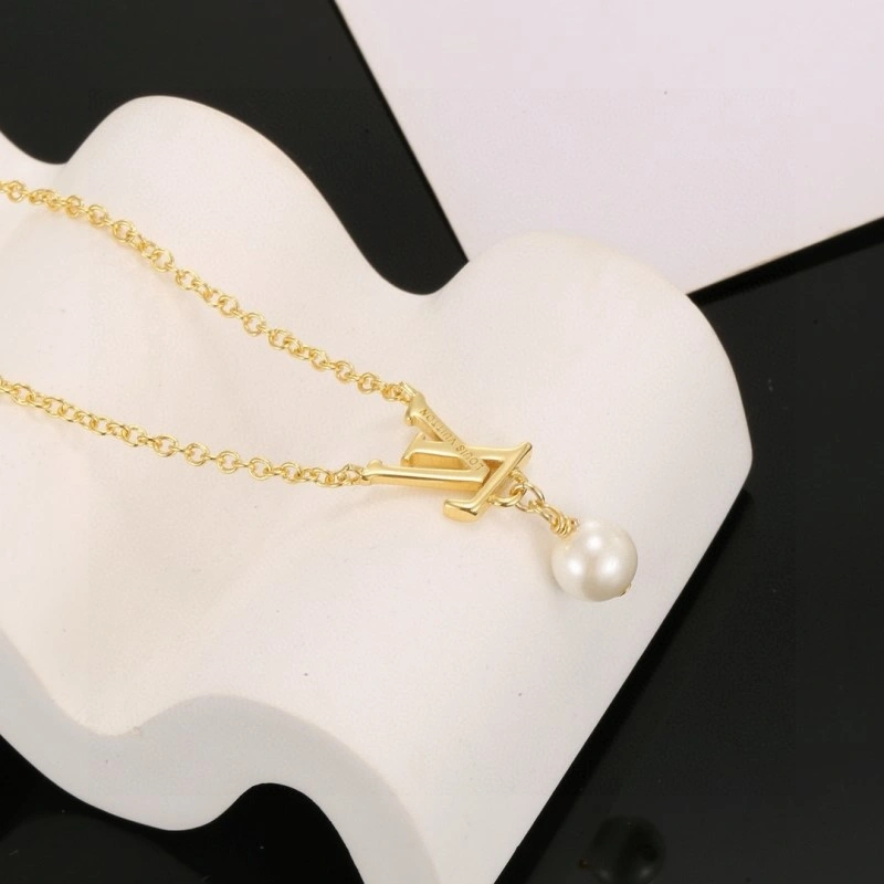 Louis Vuitton Necklaces Durable 247881
