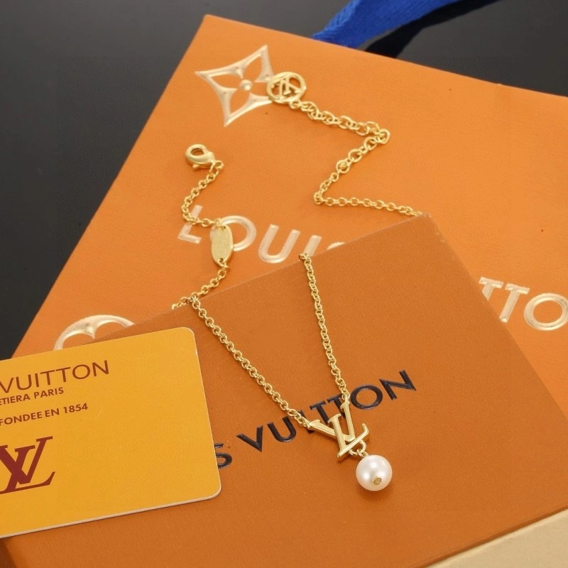 Louis Vuitton Necklaces Durable 247881