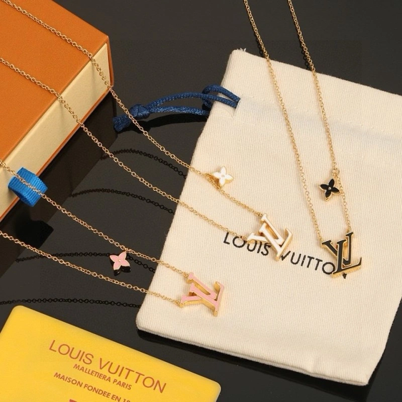 AllSeason Louis Vuitton Necklaces 247880