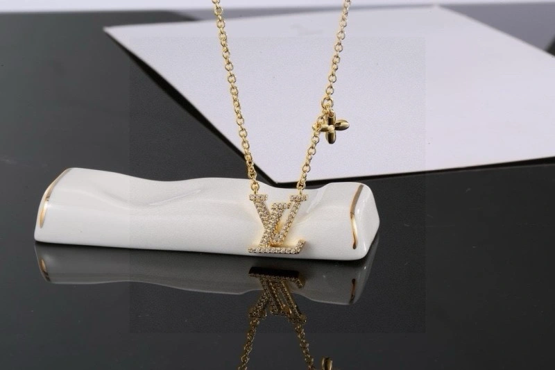 Stylish Louis Vuitton Necklaces 247877