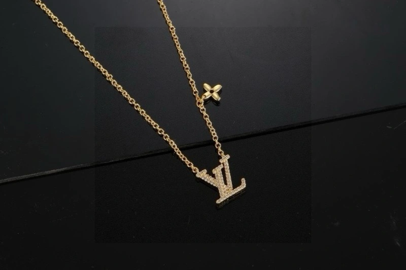 Stylish Louis Vuitton Necklaces 247877