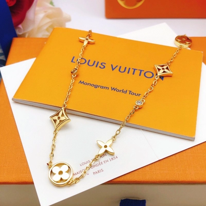 FreshLook Louis Vuitton Necklaces 247871