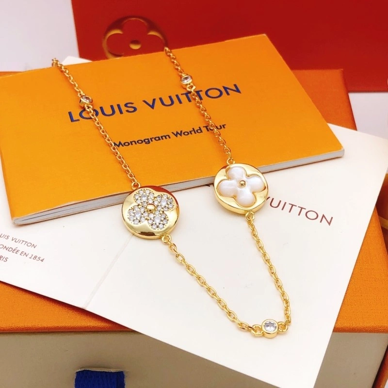 Affordable Louis Vuitton Necklaces 247847