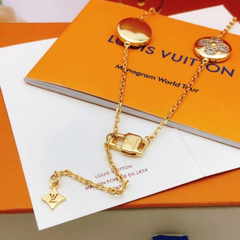 Affordable Louis Vuitton Necklaces 247847