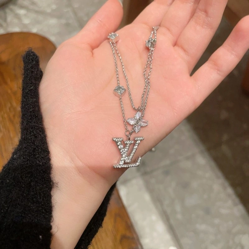 GoAnywhere Louis Vuitton Necklaces 247869