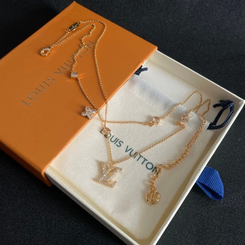 UrbanChic Louis Vuitton Necklaces 247874