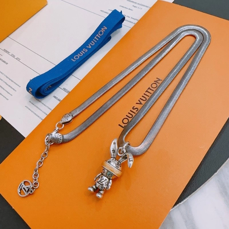 Louis Vuitton Necklaces EyeCatching 247866