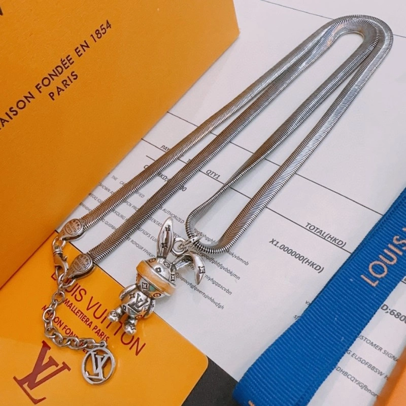Louis Vuitton Necklaces EyeCatching 247866