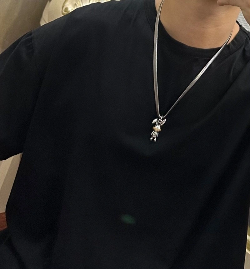 Louis Vuitton Necklaces EyeCatching 247866