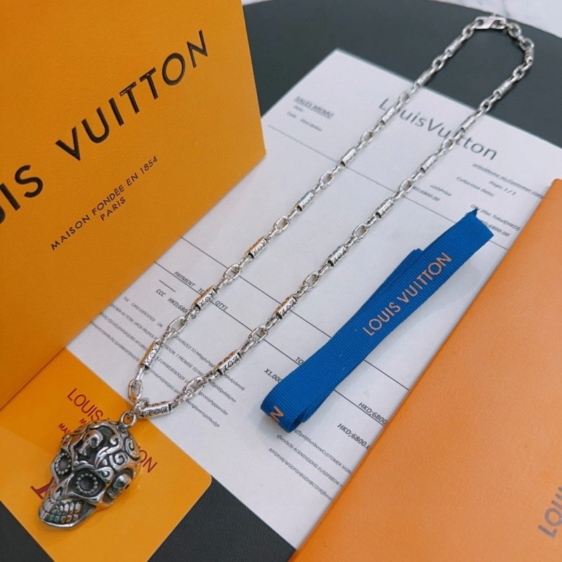 Sophisticated Louis Vuitton Necklaces 247873