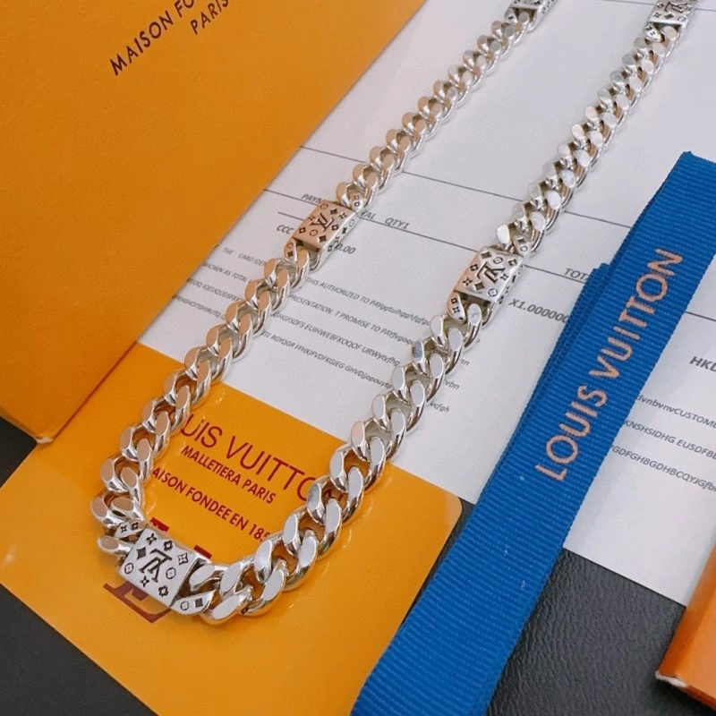 Louis Vuitton Necklaces MultiPurpose 247861