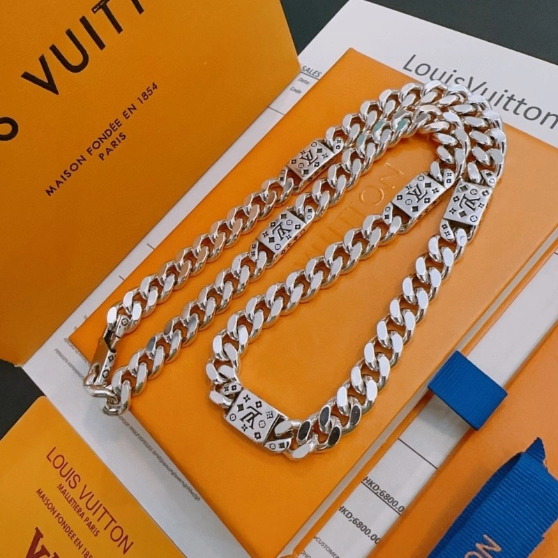 Louis Vuitton Necklaces MultiPurpose 247861