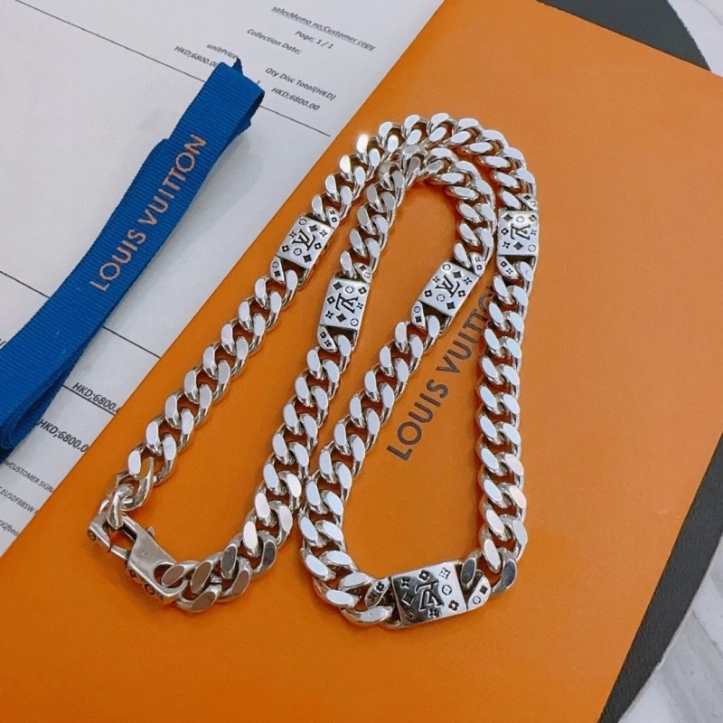 Louis Vuitton Necklaces MultiPurpose 247861