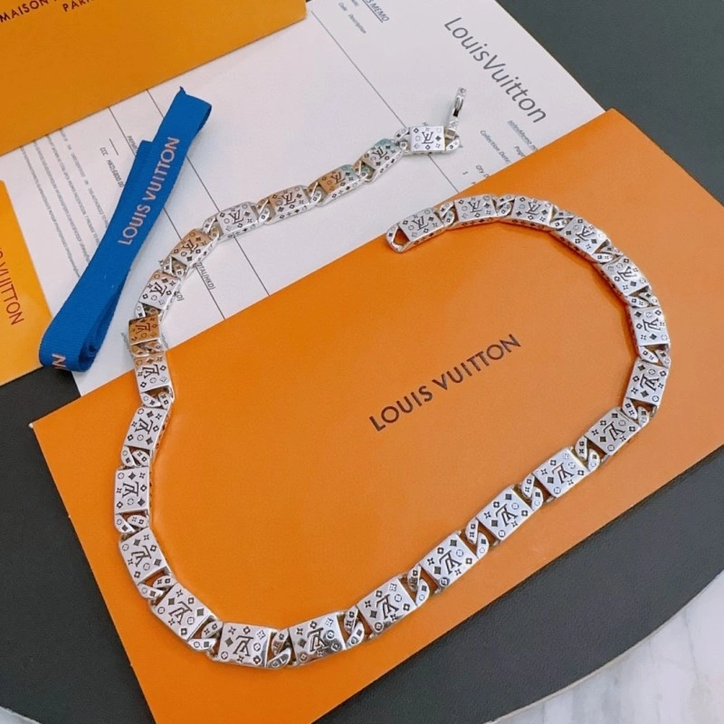 Louis Vuitton Necklaces MoistureWicking 247860