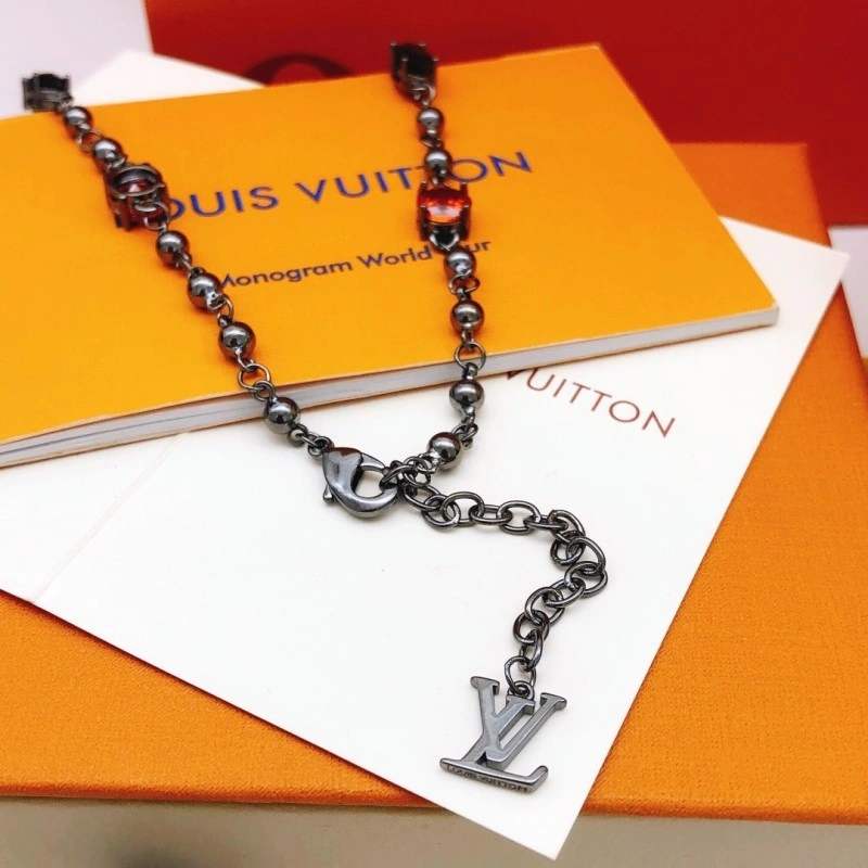 Louis Vuitton Necklaces Durable 247849