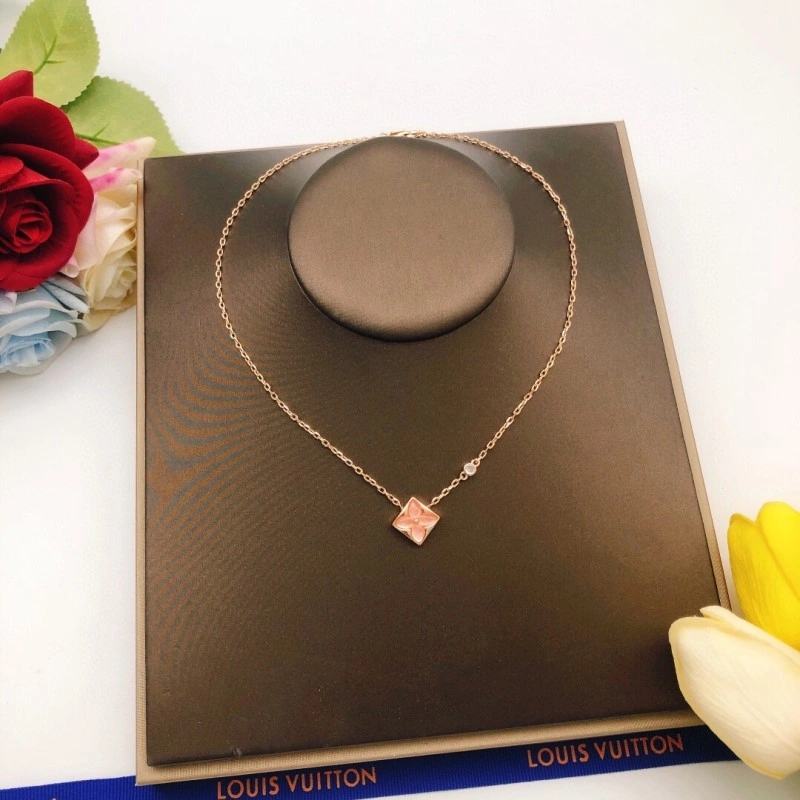 Trendy Louis Vuitton Necklaces 247856