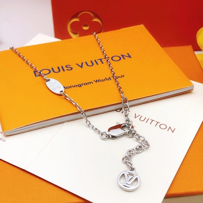 Louis Vuitton Necklaces Fashionable 247852