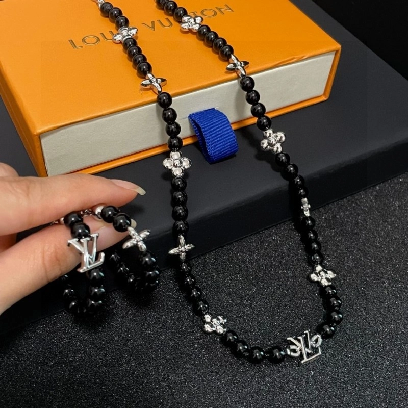 Louis Vuitton Necklaces Compact 247867
