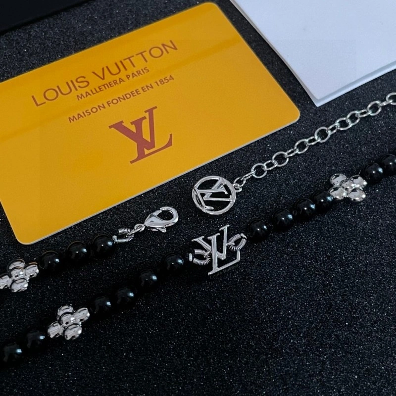 Louis Vuitton Necklaces Compact 247867