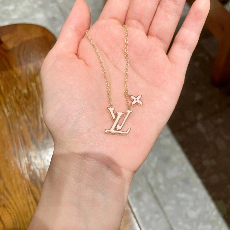 Louis Vuitton Necklaces TechFriendly 247850