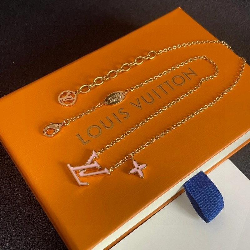 Louis Vuitton Necklaces TechFriendly 247850
