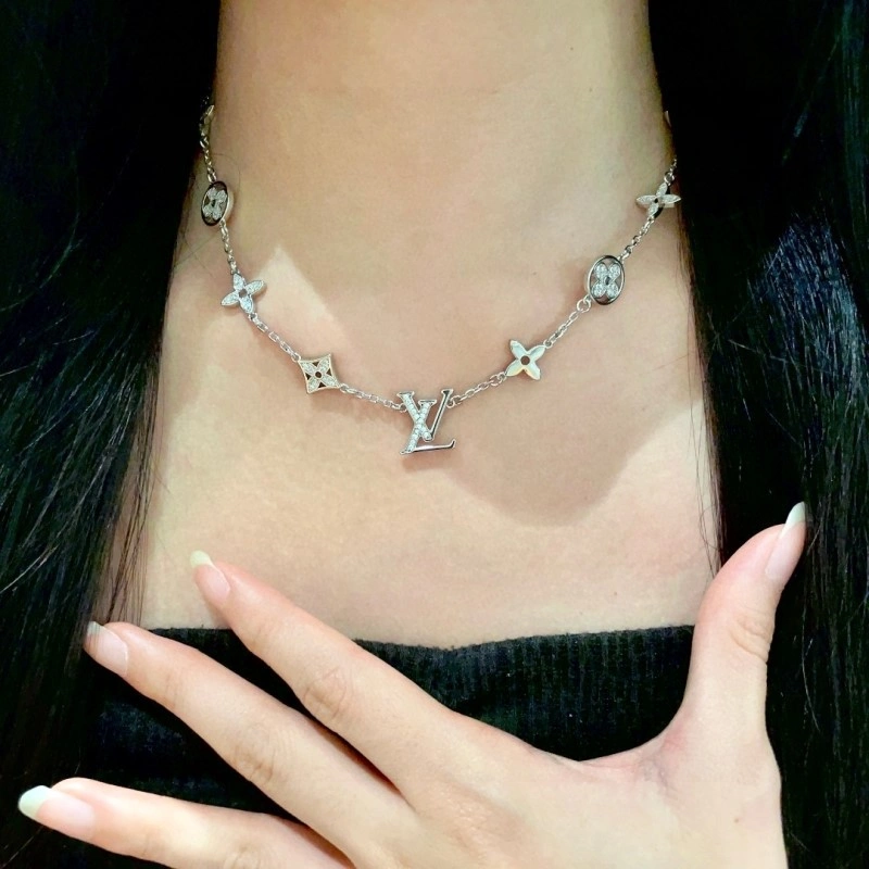 Louis Vuitton Necklaces Colorful 247851
