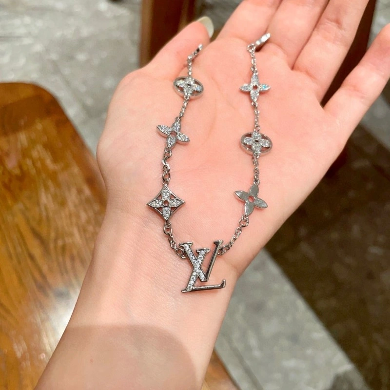 Louis Vuitton Necklaces Colorful 247851
