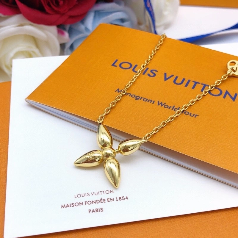 Bold Louis Vuitton Necklaces 247865