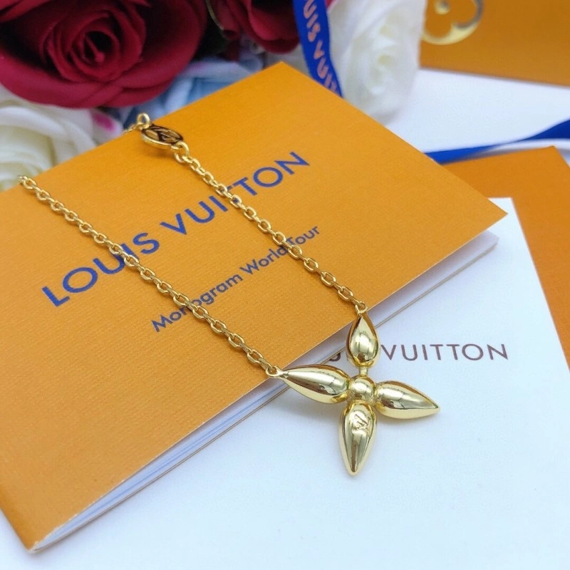 Bold Louis Vuitton Necklaces 247865