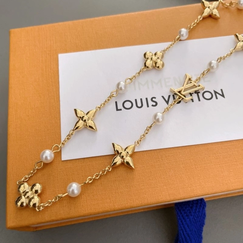 Louis Vuitton Necklaces FashionForward 247844