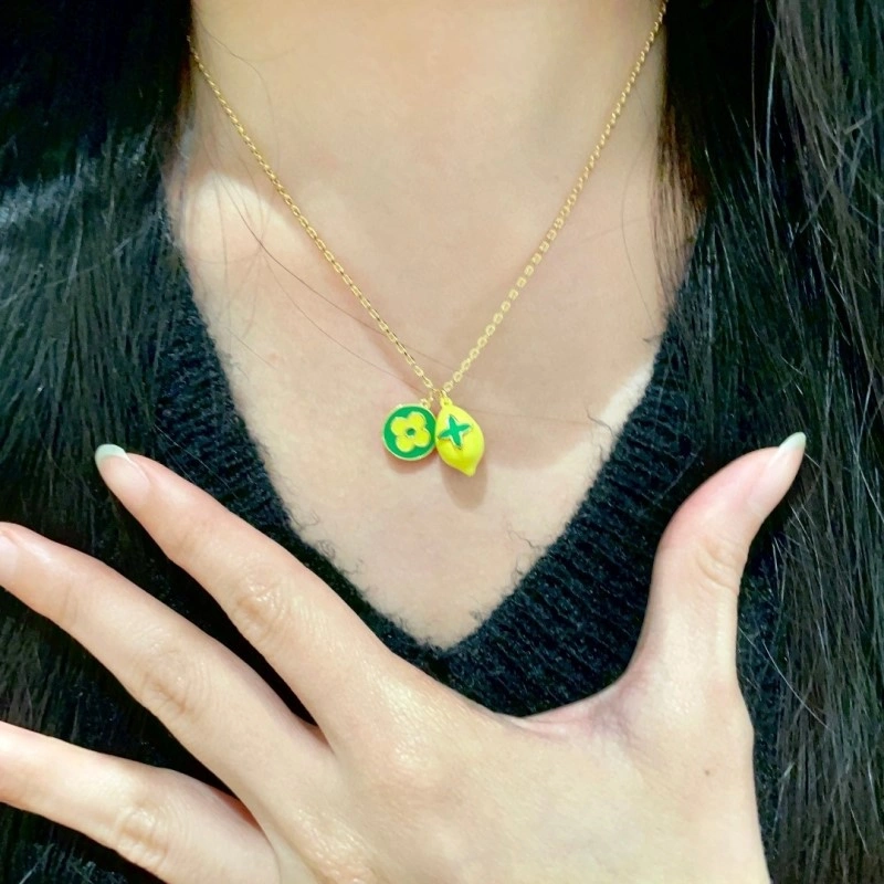 Packable Louis Vuitton Necklaces 247845