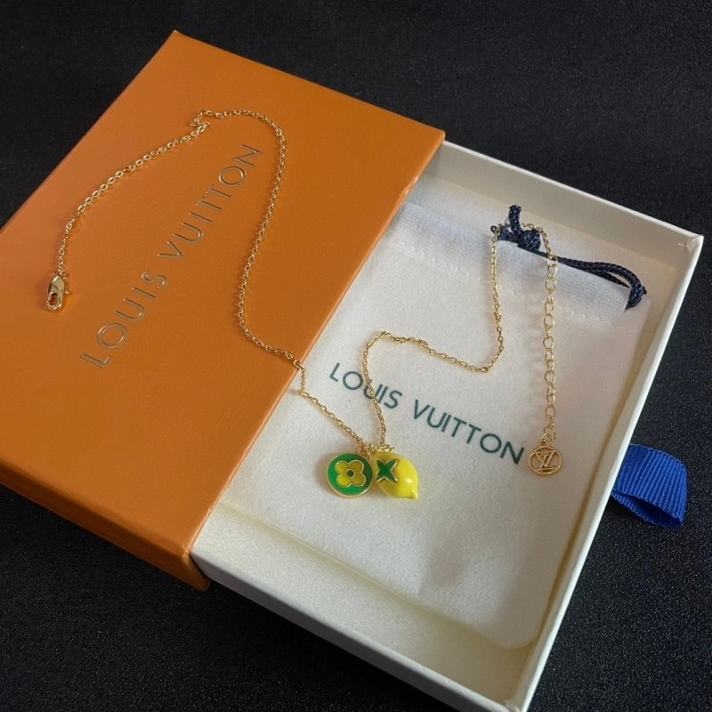 Packable Louis Vuitton Necklaces 247845